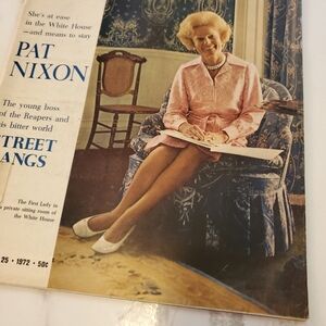 Life Magazine ,"Pat Nixon," Street Gangs",Aug 25,1972